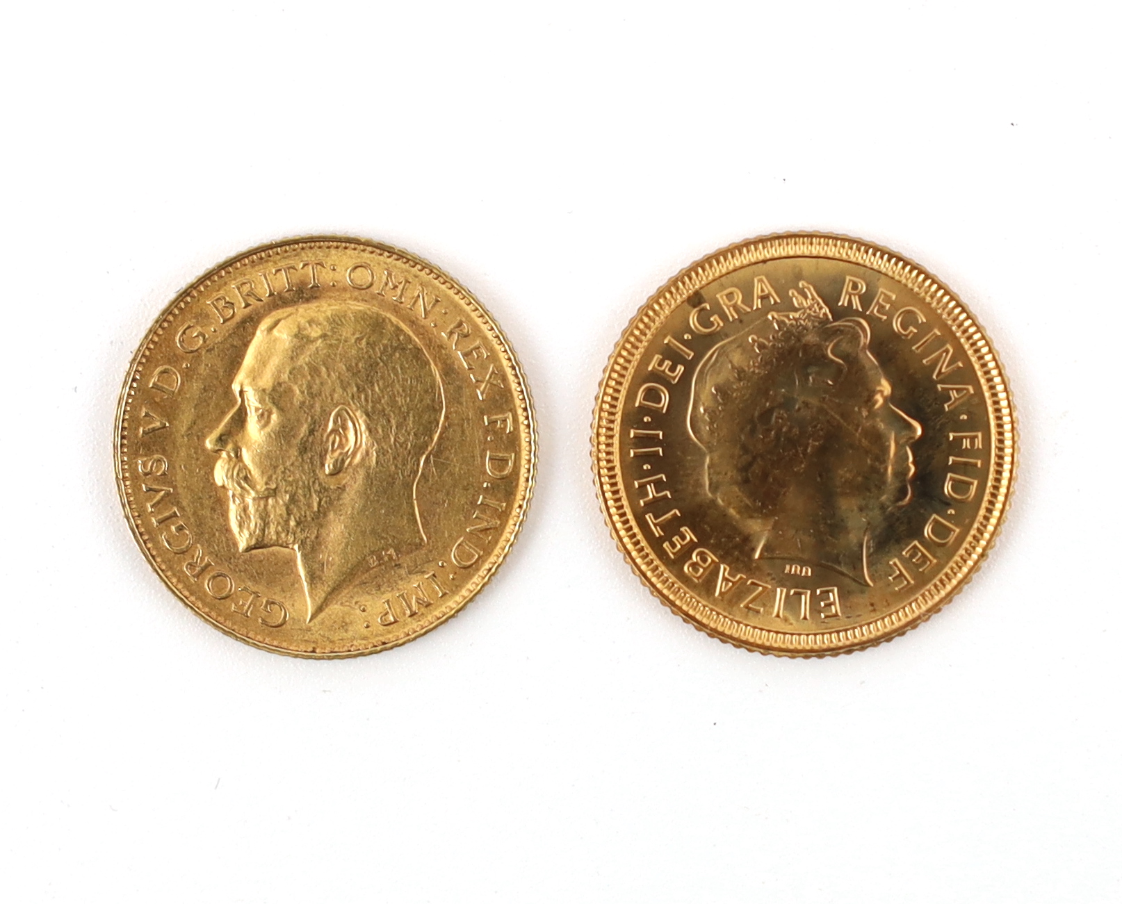 British Gold coins, George V half sovereign, 1913, EF (S4006) and Elizabeth II half sovereign, 2002, rev. Shield (S4441) (2)